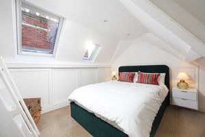 Bedroom- click for photo gallery